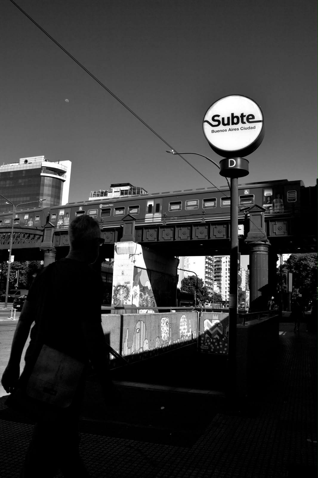 Fotografia autoral do metrô de Buenos Aires por Gabriel Gaggetti